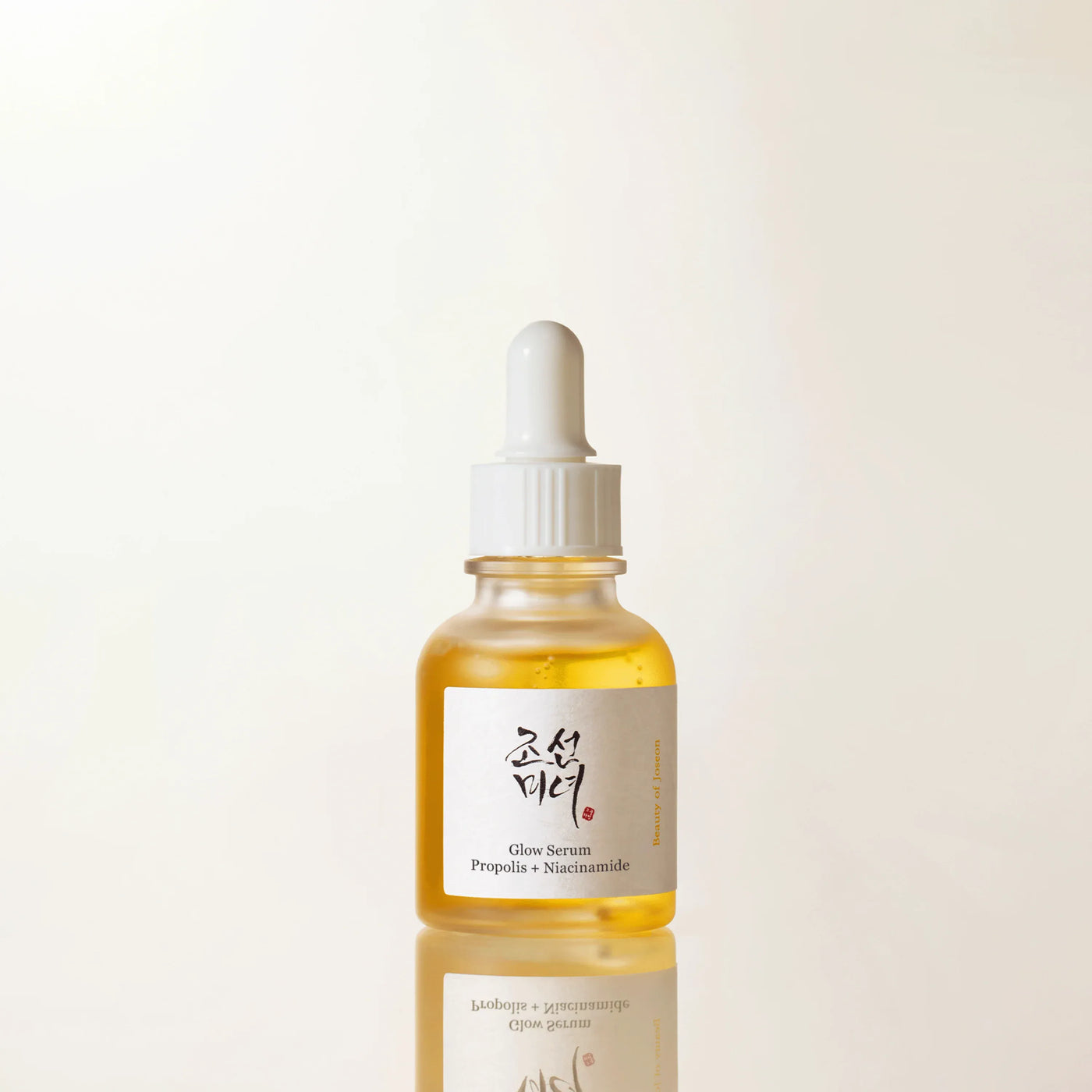 Beauty of [Beauty of Joseon] Glow Serum: Propolis + Niacinamide, a 30 ml serum, front of the pack facing the camera